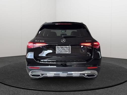 2026 Mercedes-Benz GLC 300 4MATIC