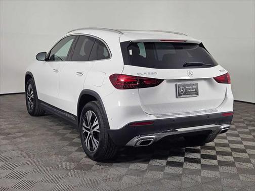 2025 Mercedes-Benz GLA 250 4MATIC