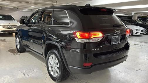 2022 Jeep Grand Cherokee Laredo