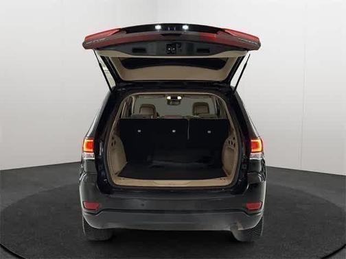 2022 Jeep Grand Cherokee Laredo