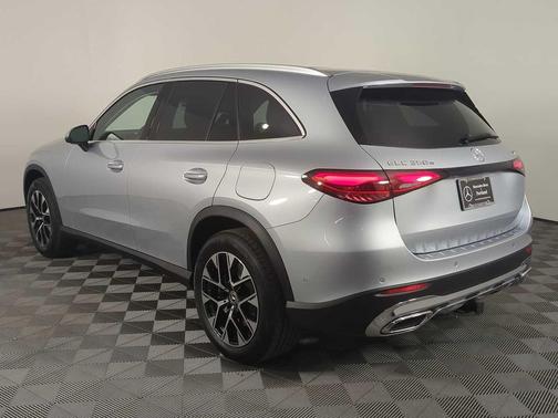 2026 Mercedes-Benz GLC 350e Base