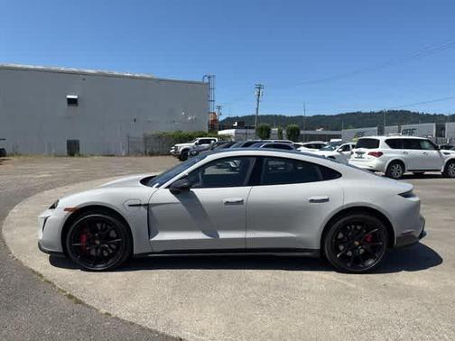 2023 Porsche Taycan GTS