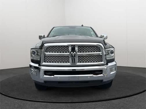 2018 RAM 2500 Laramie Crew Cab 4x4 6'4' Box