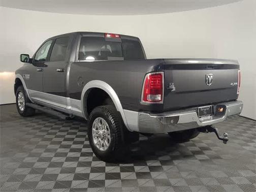 2018 RAM 2500 Laramie Crew Cab 4x4 6'4' Box