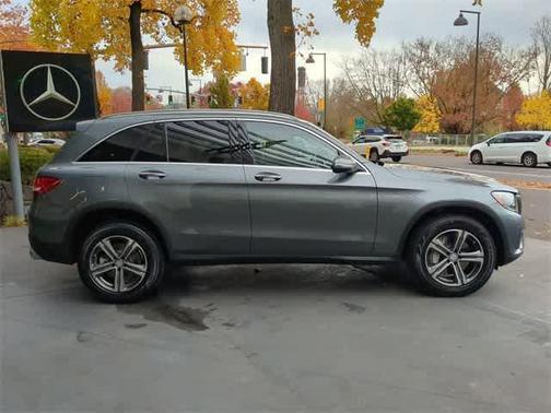 2017 Mercedes-Benz GLC 300 4MATIC