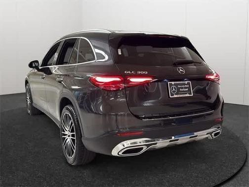 2025 Mercedes-Benz GLC 300 4MATIC