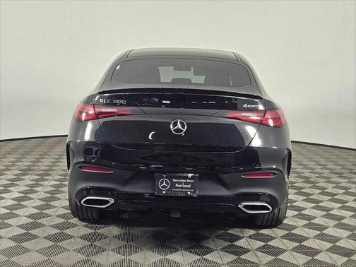 2025 Mercedes-Benz GLC 300 4MATIC Coupe