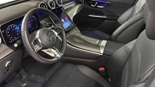 2025 Mercedes-Benz GLC 300 4MATIC