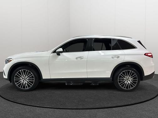 2025 Mercedes-Benz GLC 300 4MATIC