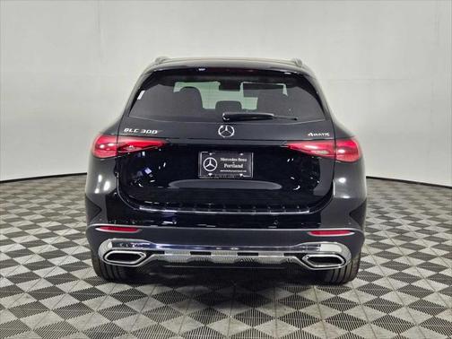 2025 Mercedes-Benz GLC 300 4MATIC