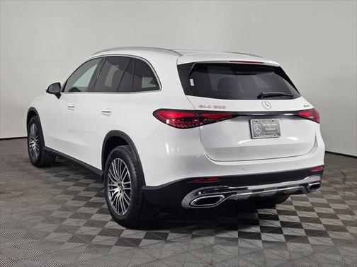 2025 Mercedes-Benz GLC 300 4MATIC
