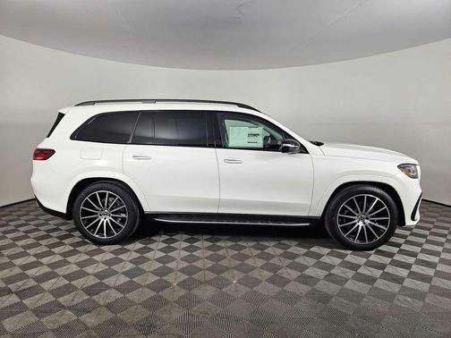 2025 Mercedes-Benz GLS 450 4MATIC