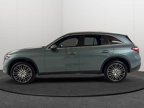 2025 Mercedes-Benz GLC 300 4MATIC