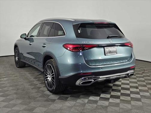 2025 Mercedes-Benz GLC 300 4MATIC