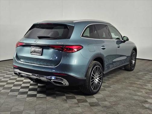 2025 Mercedes-Benz GLC 300 4MATIC