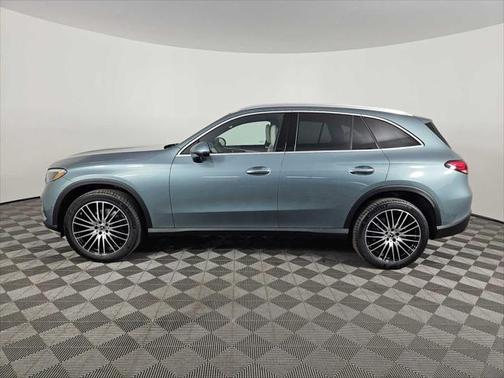 2025 Mercedes-Benz GLC 300 4MATIC