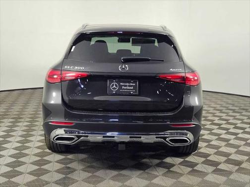 2025 Mercedes-Benz GLC 300 4MATIC
