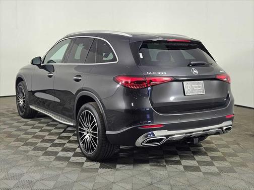 2025 Mercedes-Benz GLC 300 4MATIC