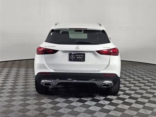 2025 Mercedes-Benz GLA 250 4MATIC