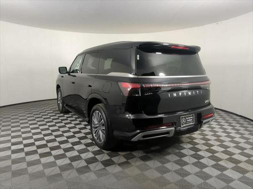 2025 INFINITI QX80 SENSORY AWD