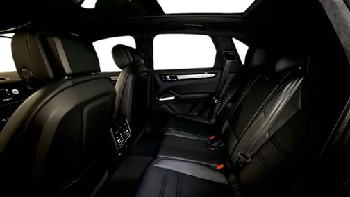 2023 Porsche Cayenne Turbo