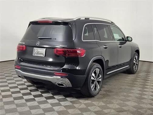 2025 Mercedes-Benz GLB 250 4MATIC