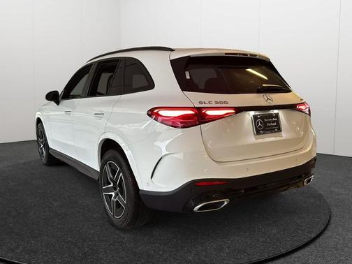 2026 Mercedes-Benz GLC 300 4MATIC