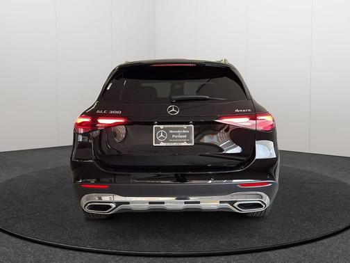 2026 Mercedes-Benz GLC 300 4MATIC