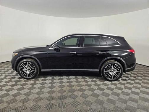 2025 Mercedes-Benz GLC 300 4MATIC