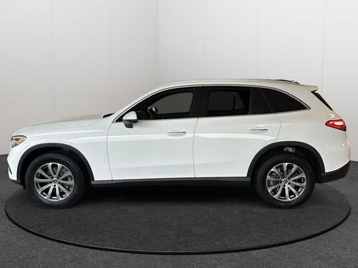 2026 Mercedes-Benz GLC 300 4MATIC
