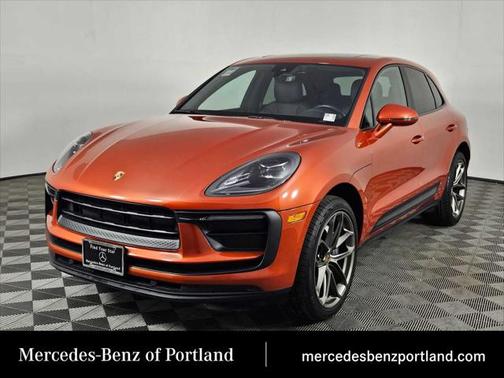 2022 Porsche Macan Base
