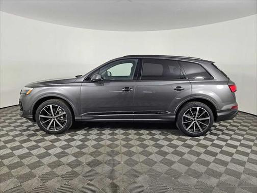 2025 Audi Q7 45 Premium Plus