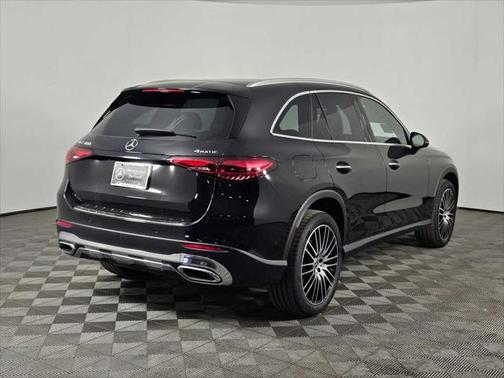 2025 Mercedes-Benz GLC 300 4MATIC
