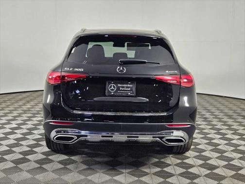 2025 Mercedes-Benz GLC 300 4MATIC