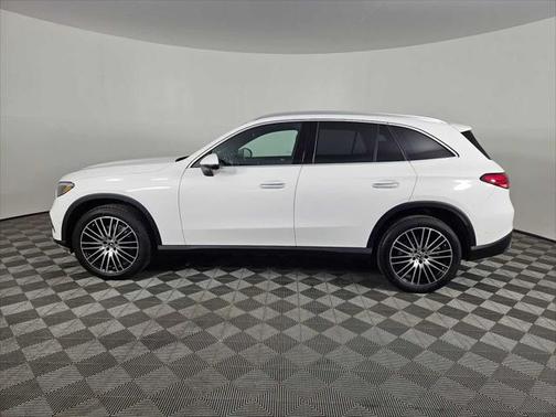 2025 Mercedes-Benz GLC 300 4MATIC