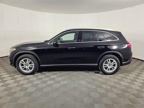 2025 Mercedes-Benz GLC 300 4MATIC