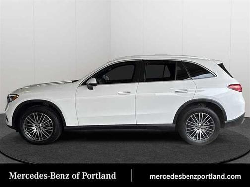 2025 Mercedes-Benz GLC 300 4MATIC