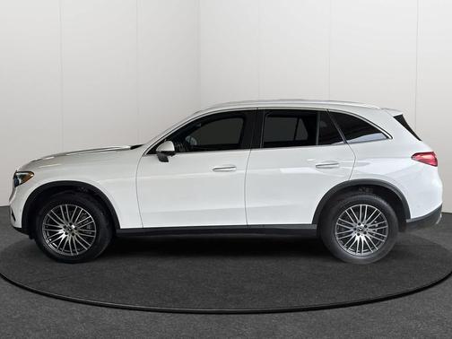 2025 Mercedes-Benz GLC 300 4MATIC