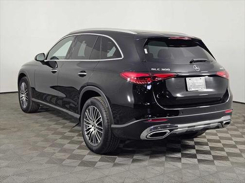 2025 Mercedes-Benz GLC 300 4MATIC