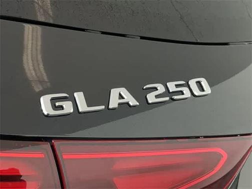 2025 Mercedes-Benz GLA 250 4MATIC
