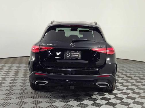 2025 Mercedes-Benz GLC 350e Base