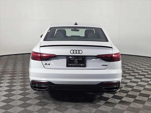 2024 Audi A4 Prestige 45 TFSI S line quattro S tronic