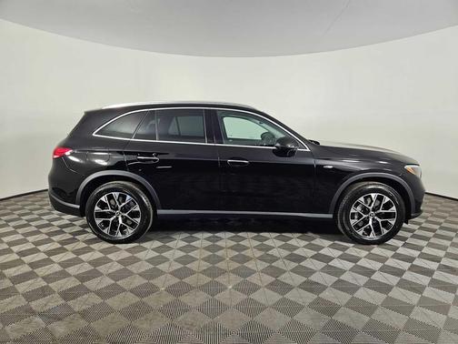 2025 Mercedes-Benz GLC 350e Base