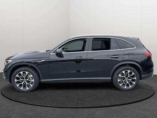 2025 Mercedes-Benz GLC 350e Base