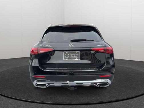 2025 Mercedes-Benz GLC 350e Base