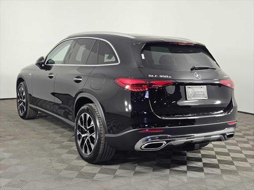 2025 Mercedes-Benz GLC 350e Base