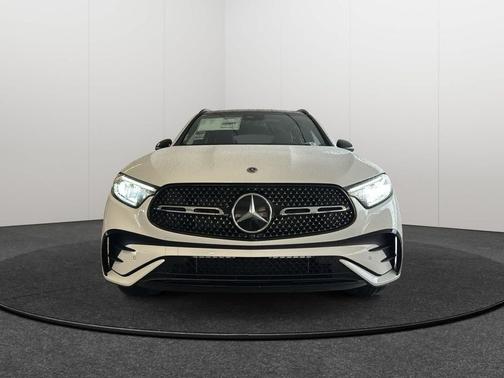 2026 Mercedes-Benz GLC 300 4MATIC