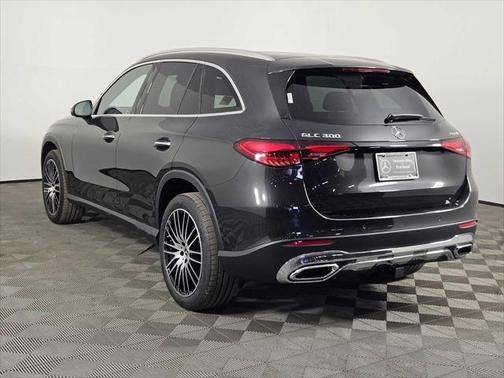 2025 Mercedes-Benz GLC 300 4MATIC