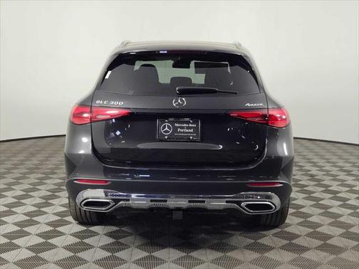 2025 Mercedes-Benz GLC 300 4MATIC