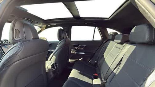 2025 Mercedes-Benz GLC 300 4MATIC